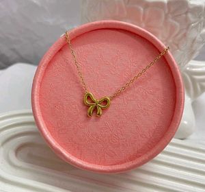 Bow Gold Necklace