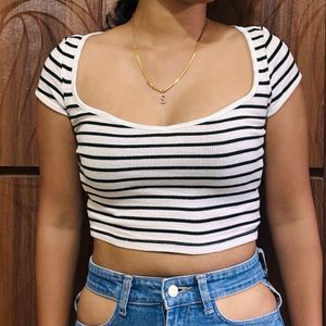 H&amp;M Top With Tag