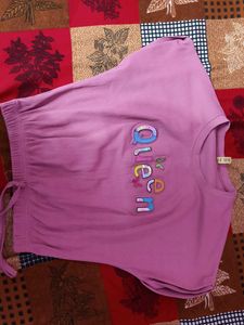 Queen Graphic Tee - Cute &amp; Comfy