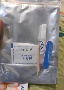 Press-On Nails: French Tip Glitter