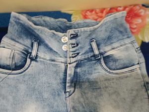 Beautiful jeans only for you with a unforgettable