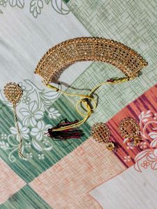 Necklace &amp; Earring Set