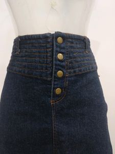 Denim Fitting Skirt