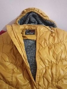 Full Sleeve Jacket For Girl Very Worm