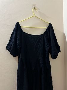 Elegant Black Midi Dress