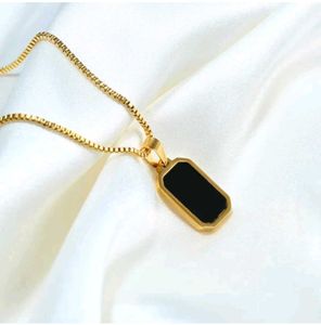 Chain pendent