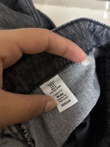 h&amp;m black faded straight fit jeans