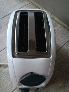 Koryo Pop Up Toaster