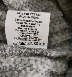 A Very Elegant Looking Multicolour Sweater