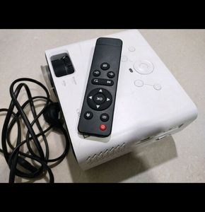 Portronics BEEM 200 Plus Multimedia LED Projector
