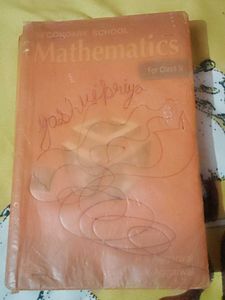 Class 9th Rs Aggarwal Mathematics Book.