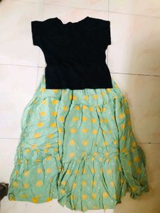 Green floral skirt &amp; Black top Set