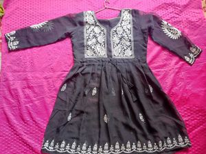 Chikankari Short Kurti