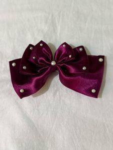 Burgundy Pearl Hair Bow (each price 260)