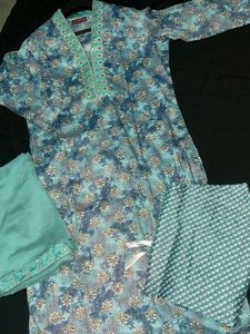 Elegant Floral Kurta Set & Suit for Women