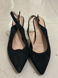 Carlton London Black Heels