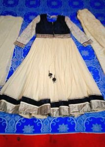 Elegant Anarkali Kurta Set