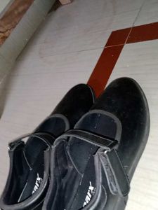 Black Shoes