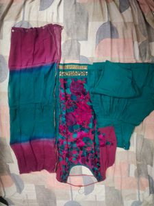 Embroidered Kurta Set
