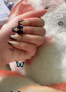 ARTIFICIAL NAILS