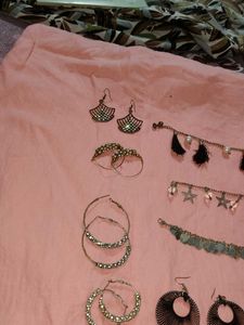 Many Jewelries