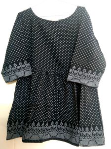 Black Gathered Cotton Top In Size L