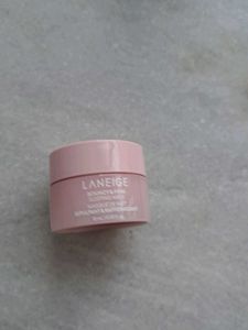 NYX Bare With Me Concealer