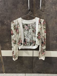 Floral Lace Cropped Shrug