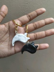 🖤Yin Yang🤍 Kitty Pair Of Keychains
