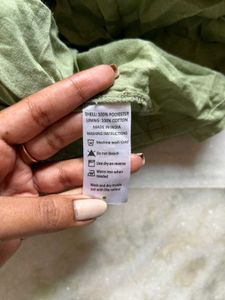 Green Long Sleeve Top