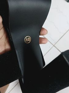 Black Heel For Women.