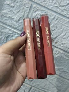 Lakme Hya Matte Lipstick Combo