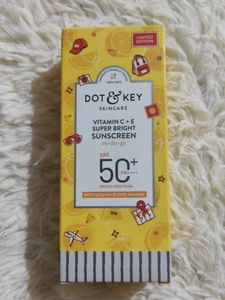 Dot & Key Vitamin C + E Super Bright Sunscreen