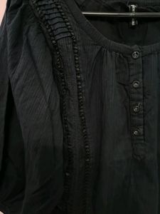 Black Balloon Sleeves Short Kurti