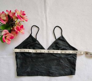 Shein : Black Crop Top