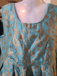 Diwali Elegant Ethnic Gown With Side Zip