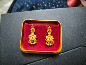 2.07g Gold Earrings