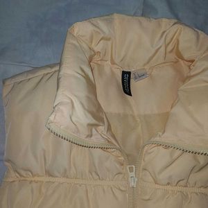H&amp;M Half Puffer Jacket