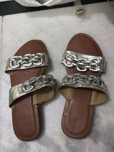 Chain Detail Slides