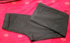 Woman Black Jeans/Trousers