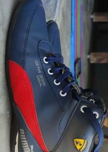 Selling PUMA shoes Farari Edition