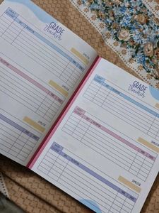 6 MONTHS UNDATED STUDY PLANNER / TRACKER / JOURNAL
