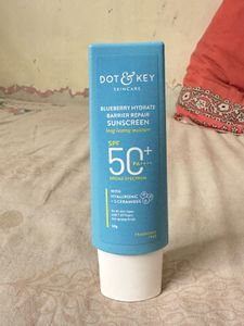 Dot & Key Blueberry Sunscreen SPF 50