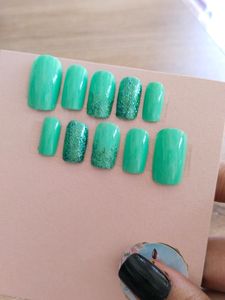 Green Glitter Press-On Nails
