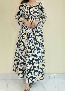 Off Shoulder Smokey Freesize Dress
