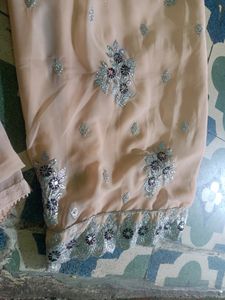 Beautiful Karachi Suit With Inner ( Unstitched )