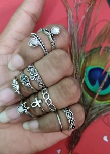 Stylish Oxidised Rings