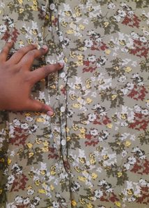 Floral Green Sleevless Shirt