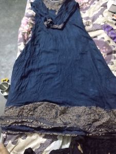 Elegant Blue Embroidered Kurta