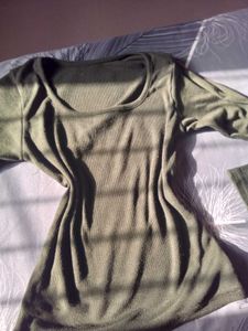 olive full sleeved top